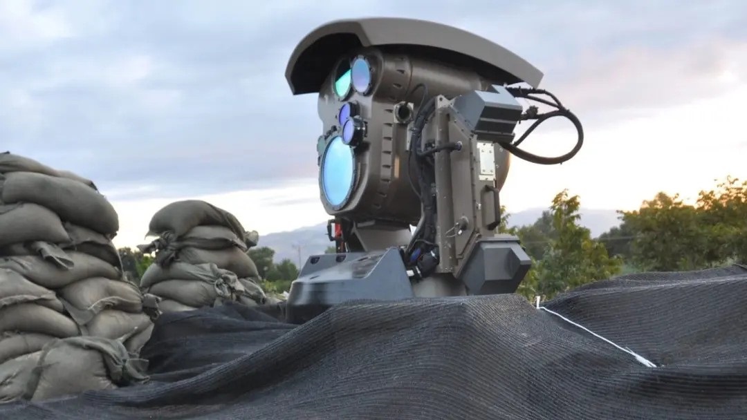 İsrail’in Lazer Kalkanı Demir Işın Göreve Hazır: 100 kW Gücüyle Tehditleri Saniyeler İçinde İmha Edecek